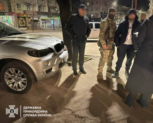 12 тысяч долларов пересечение границы: ликвидировали еще одну схему вывоза уклонистов 