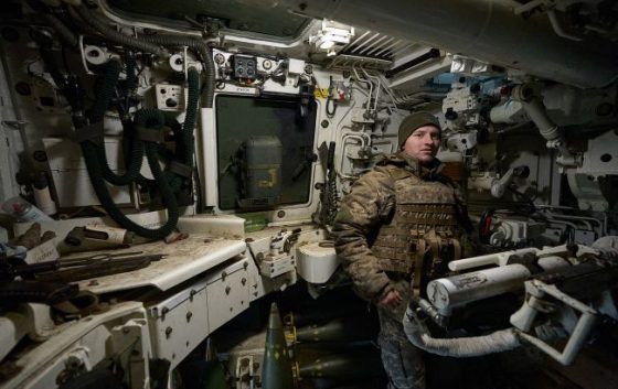 Артилеристи показали відео роботи САУ "Паладін" по позиціях росіян 1 artileristi pokazali video roboti sau paladin po pozicijah rosijan 357115d scaled China Way