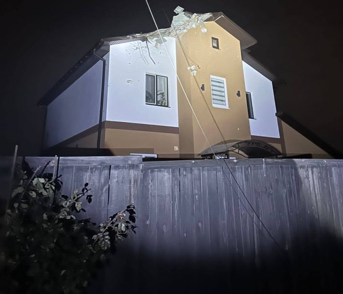 Атака дронів на Київську область: ППО відпрацювала по цілях, уламки пошкодили будинки 3 Атака дронів на Київську область: ППО відпрацювала по цілях, уламки пошкодили будинки