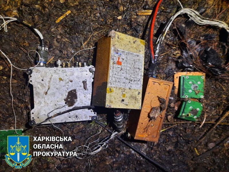 Атака "Шахедів" по Харкову: з'явилися ранкові фото і відео наслідків 8 Атака "Шахедів" по Харкову: з'явилися ранкові фото і відео наслідків