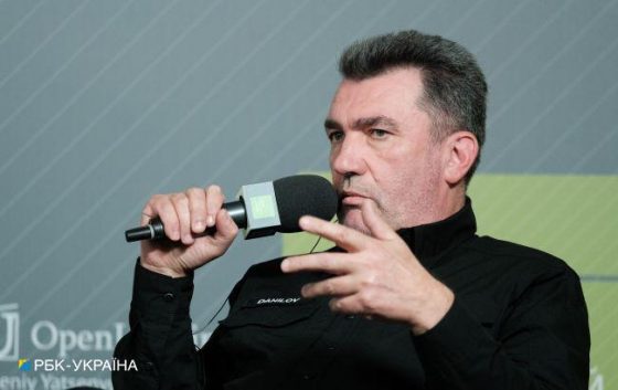Данілов: ООН обіймає Лаврова, але не може відвідати місце падіння Іл-76 2 danilov oon obijmaye lavrova ale ne mozhe vidvidati misce padinnja il 76 8aed0f6 scaled China Way