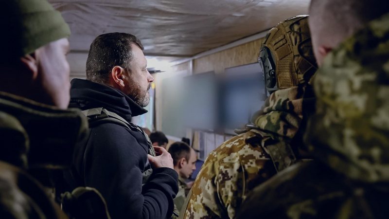 Глава МВС та керівник ДПСУ побували на позиціях прикордонників у Харківській області