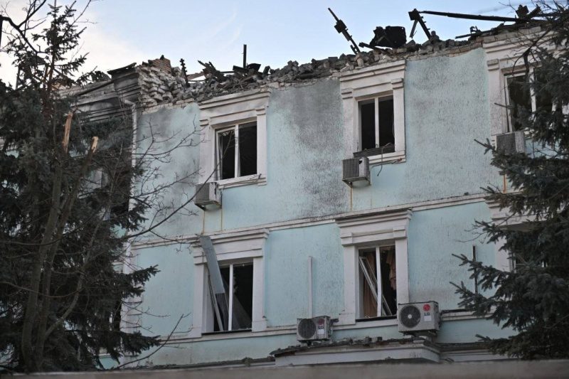 Як виглядає центр Харкова після ракетної атаки: фото, відео