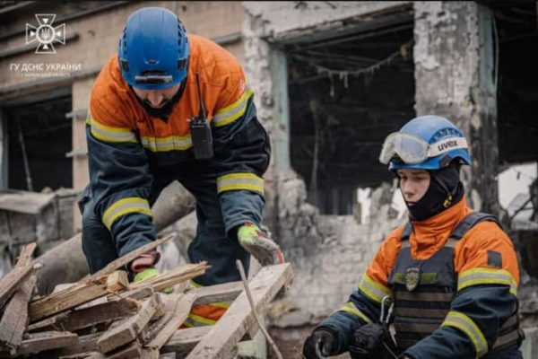 Массированный удар по Украине: 5 погибших, 127 пострадавших, в Киеве до сих пор тушат пожары 