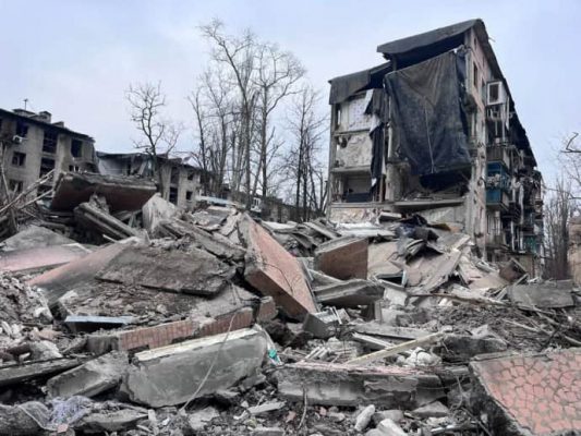 Оккупанты выпустили 4 ракеты по Авдеевке: есть погибший и раненая. Фото  