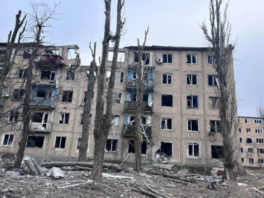 Оккупанты выпустили 4 ракеты по Авдеевке: есть погибший и раненая. Фото  