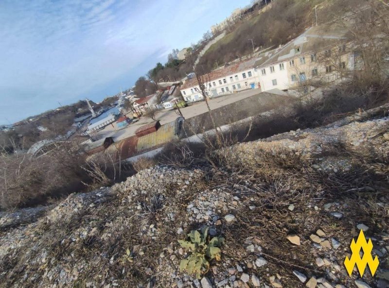Окупанти ремонтують кілька кораблів ЧФ РФ у Криму, - партизани (фото)