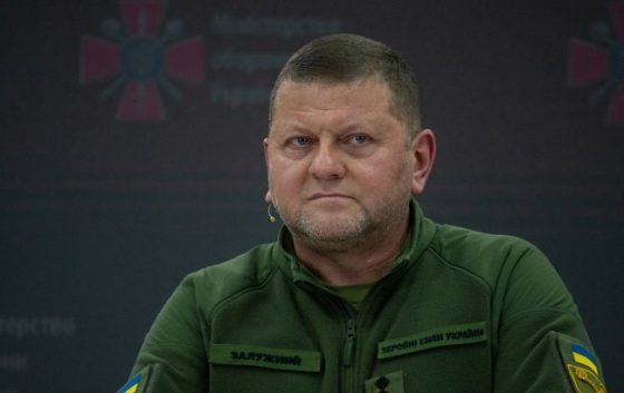 Результати війни у 2023-му та прогнози на 2024-й: Залужний поговорив з генералом США 12 rezultati vijni u 2023 mu ta prognozi na 2024 j zaluzhnij pogovoriv z generalom ssha dbdfeef scaled China Way