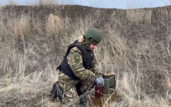 РФ атакувала Одесу "Шахедом", але дрон не вибухнув. Поліція показала кадри знищення 9 rf atakuvala odesu shahedom ale dron ne vibuhnuv policija pokazala kadri znishhennja 8cf7876 scaled China Way