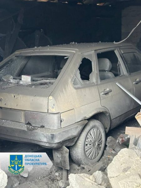 РФ з артилерії вдарила по Гірнику, влучивши в будинок: поранено підлітка