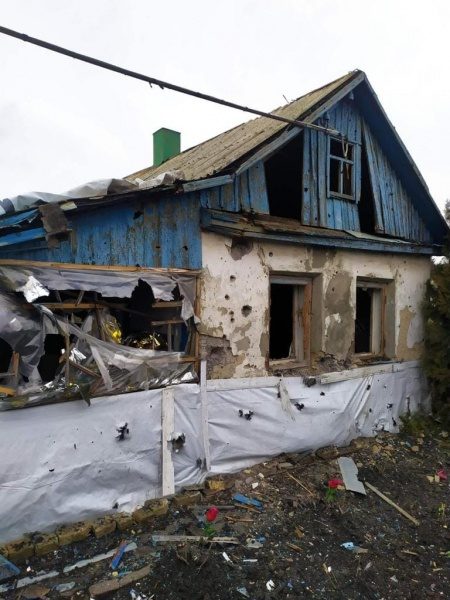 Росіяни обстріляли дві громади у Донецькій області: двоє людей загинуло, є поранений 4 Росіяни обстріляли дві громади у Донецькій області: двоє людей загинуло, є поранений