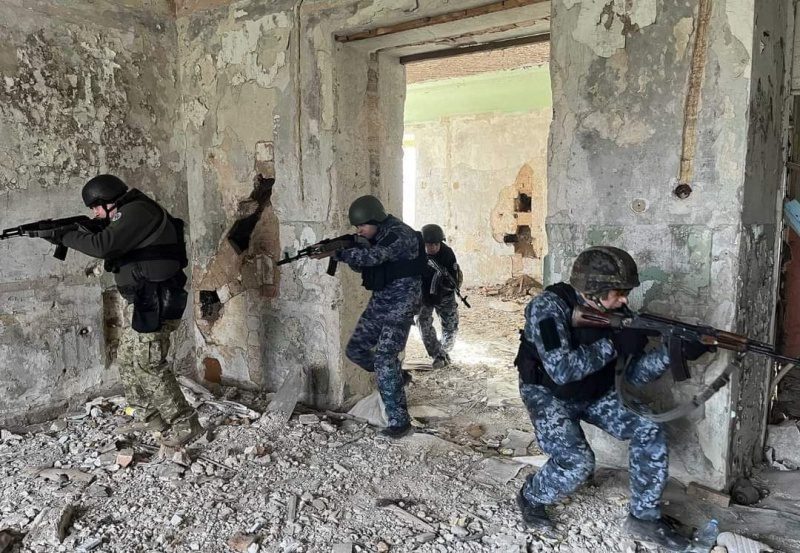 Відпрацювали штурм й зачистку будівель. Морські прикордонники провели навчання 6 Відпрацювали штурм й зачистку будівель. Морські прикордонники провели навчання