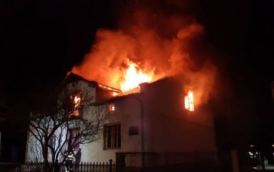 Ворог вдарив по Львівській області: пошкоджено музей Шухевича, також горить гуртожиток 10 vorog vdariv po lvivskij oblasti poshkodzheno muzej shuhevicha takozh gorit gurtozhitok ea7210c scaled China Way