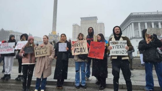 Близкие пленных военных провели акцию на Майдане 1 blizkie plennyh voennyh proveli akciju na majdane 0399c01 scaled China Way