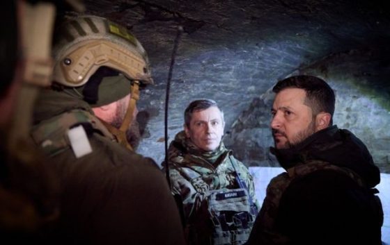 Були близькі розриви. Росіяни обстрілювали Роботине під час візиту Зеленського 3 buli blizki rozrivi rosijani obstriljuvali robotine pid chas vizitu zelenskogo 21188ce scaled China Way