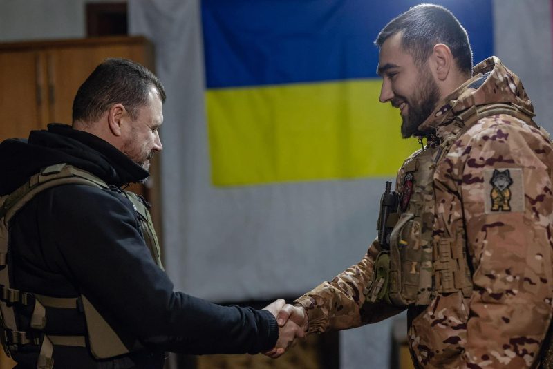 Голова МВС відвідав прикордонників на Авдіївському напрямку 2 Голова МВС відвідав прикордонників на Авдіївському напрямку