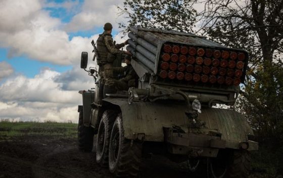 Морпіхи ЗСУ показали відео відпрацювання по позиціях росіян з реактивних систем 4 morpihi zsu pokazali video vidpracjuvannja po pozicijah rosijan z reaktivnih sistem de536d0 scaled China Way