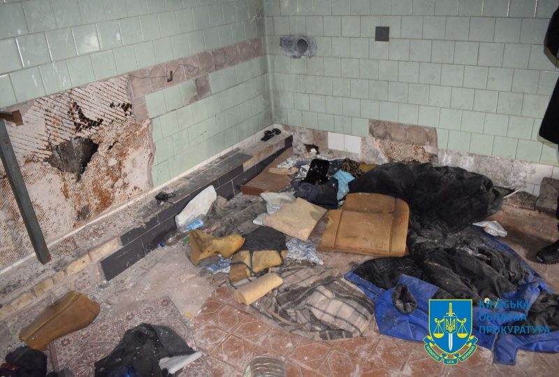 Офіцеру Росгвардії оголосили підозру за катування українців в аеропорту Гостомеля 4 Офіцеру Росгвардії оголосили підозру за катування українців в аеропорту Гостомеля