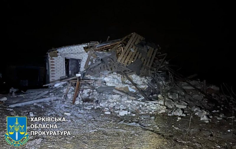 Росіяни обстріляли Вовчанськ і село в Харківській області: постраждали люди, є руйнування 7 Росіяни обстріляли Вовчанськ і село в Харківській області: постраждали люди, є руйнування