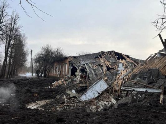 Россияне сбросили авиабомбы на Сумщину: трое погибших 
