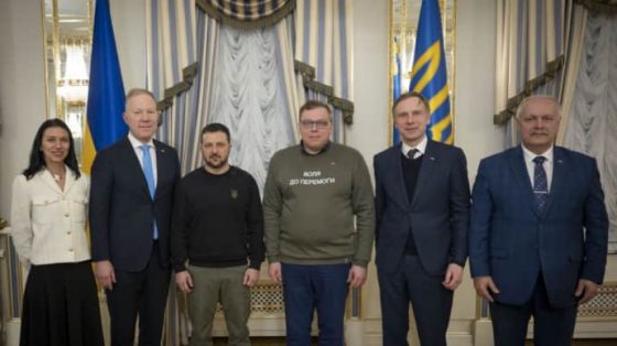 obsudili voennuju podderzhku i garantii bezopasnosti zelenskij o vstreche s delegaciej s delegaciej parlamenta estonii 62c2ae6 scaled China Way