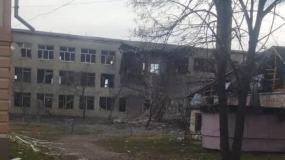 Оккупанты сбросили 2 авиабомба на школу в Сумской области 1 okkupanty sbrosili 2 aviabomba na shkolu v sumskoj oblasti 3020743 scaled China Way