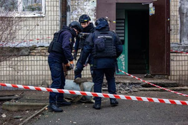 Пиротехники уничтожили боевую часть ракеты Х-101, которая летела на Киев 2 Пиротехники уничтожили боевую часть ракеты Х-101, которая летела на Киев