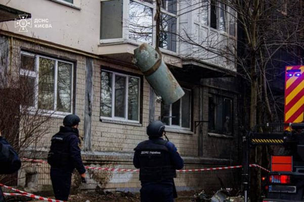 Пиротехники уничтожили боевую часть ракеты Х-101, которая летела на Киев 3 Пиротехники уничтожили боевую часть ракеты Х-101, которая летела на Киев