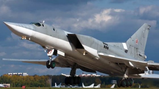 ГУР: Российский Ту-22МЗ удалось сбить на расстоянии 300 км от Украины. Чем именно 2 gur rossijskij tu 22mz udalos sbit na rasstojanii 300 km ot ukrainy chem imenno e65f915 scaled China Way