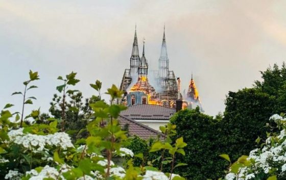 Як виглядає "Замок Гаррі Поттера" в Одесі після удару РФ: фото та відео 4 jak vigljadaye zamok garri pottera v odesi pislja udaru rf foto ta video bd37ae7 scaled China Way