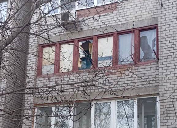 Пуски ракет та дронів, пожежа у Харкові та "прильоти" у Запоріжжі: подробиці нічної атаки