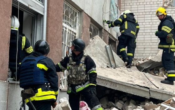 Ракетний удар по Чернігову: відомо вже про понад 50 потерпілих 6 raketnij udar po chernigovu vidomo vzhe pro ponad 50 poterpilih f94638d scaled China Way