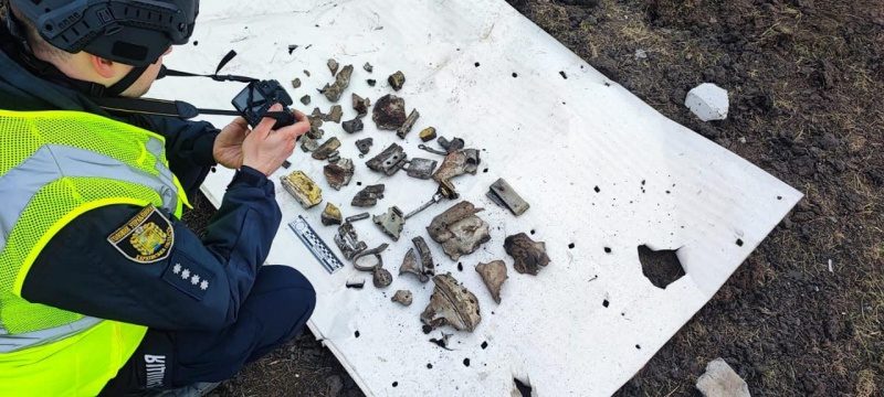Росіяни вночі вдарили по аеродрому у Харківській області (фото)