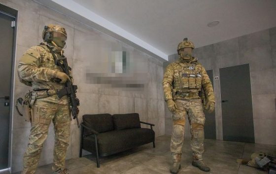 "Списував" ухилянтів з обліку. В Чернігові на хабарі спіймали голову ВЛК 6 spisuvav uhiljantiv z obliku v chernigovi na habari spijmali golovu vlk 3169cf9 scaled China Way