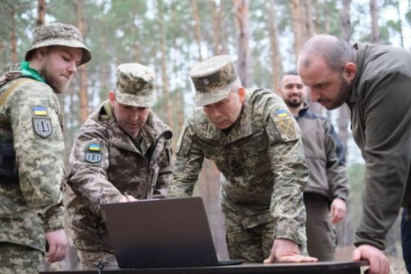 Сырский и Умеров посмотрели новые разработки: Враги почувствуют 
