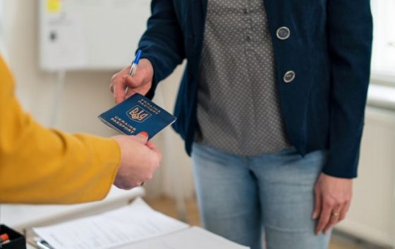 Українські чоловіки з 18 до 60 років не зможуть отримати паспорти за кордоном 1 ukrayinski choloviki z 18 do 60 rokiv ne zmozhut otrimati pasporti za kordonom 1bd8319 scaled China Way