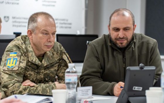 Умєров та Сирський обговорили ситуацію на фронті в Україні з Остіном 1 umyerov ta sirskij obgovorili situaciju na fronti v ukrayini z ostinom e78a984 scaled China Way