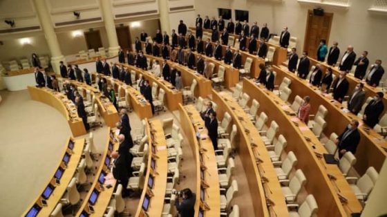В парламенте Грузии подрались депутаты во время рассмотрения закона об ''иноагентах'' 1 v parlamente gruzii podralis deputaty vo vremja rassmotrenija zakona ob inoagentah 2f8cffe scaled China Way