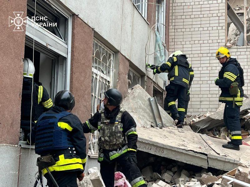 Зеленський про удар по Чернігову: цього не було б, якби Україна мала достатньо засобів ППО