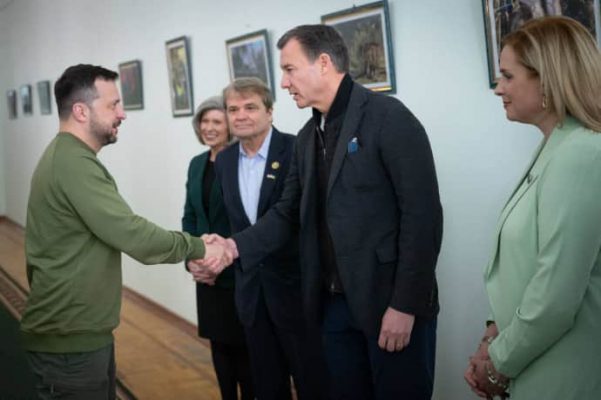 Зеленский встретился с делегацией Конгресса США на Черниговщине 2 Зеленский встретился с делегацией Конгресса США на Черниговщине