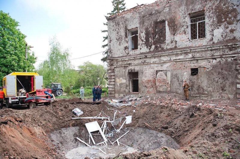З'явилися фото наслідків удару РФ по психлікарні в Харкові 9 З'явилися фото наслідків удару РФ по психлікарні в Харкові