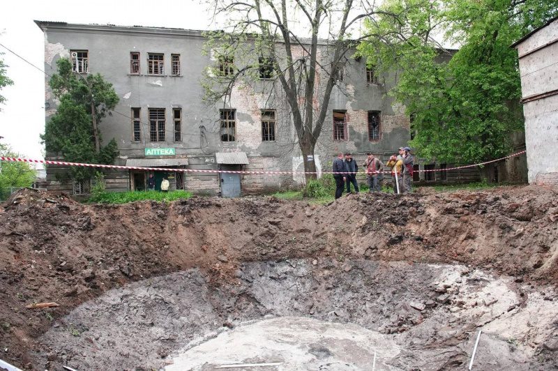 З'явилися фото наслідків удару РФ по психлікарні в Харкові 2 З'явилися фото наслідків удару РФ по психлікарні в Харкові