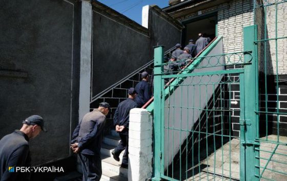 Майже 5 тисяч в'язнів погодилися піти на фронт в обмін на звільнення, - Мін'юст 1 majzhe 5 tisjach vjazniv pogodilisja piti na front v obmin na zvilnennja minjust 2ec6457 scaled China Way