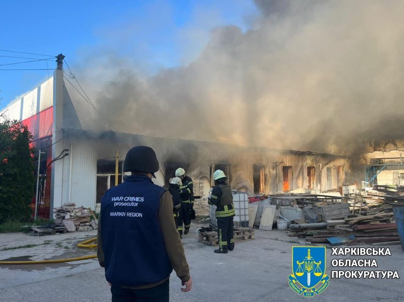 Обстріл Харкова: прокуратура показала фото пошкоджень 3 Обстріл Харкова: прокуратура показала фото пошкоджень