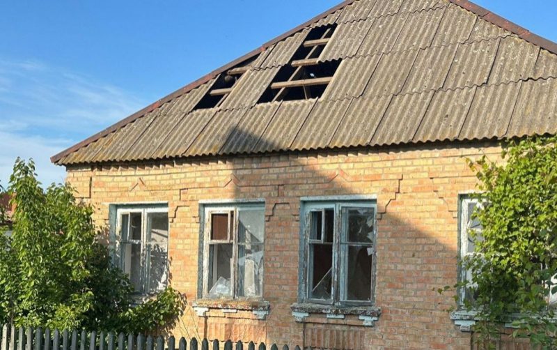 Обстрілюють з самого ранку. В Нікополі від ударів загинули двоє людей, багато постраждалих 9 Обстрілюють з самого ранку. В Нікополі від ударів загинули двоє людей, багато постраждалих
