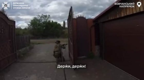 Пограничники показали эксклюзивные кадры боев за Волчанск 1 pogranichniki pokazali ekskljuzivnye kadry boev za volchansk ed174e0 scaled China Way