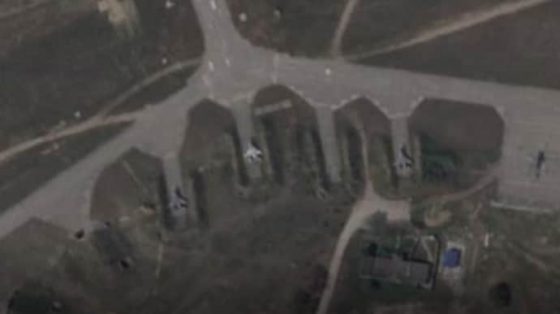 Появились спутниковые снимки аэродрома Бельбек в Крыму после ракетного удара 7 pojavilis sputnikovye snimki aerodroma belbek v krymu posle raketnogo udara 58407c7 scaled China Way