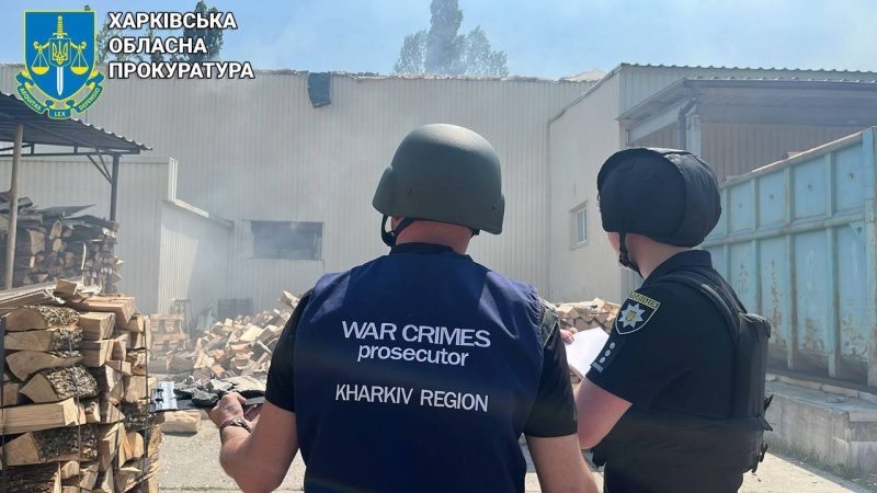 Росіяни обстріляли друкарню Vivat у Харкові (фото)