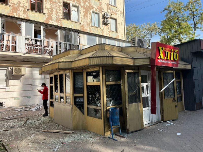 Росіяни обстріляли Нікополь: загорівся будинок, є жертви та поранені (фото) 6 Росіяни обстріляли Нікополь: загорівся будинок, є жертви та поранені (фото)
