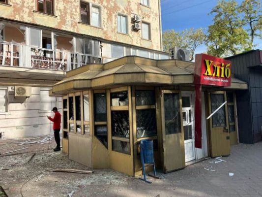 Россияне утром ударили по Никополю: 2 погибших, 2 раненых 2 Россияне утром ударили по Никополю: 2 погибших, 2 раненых